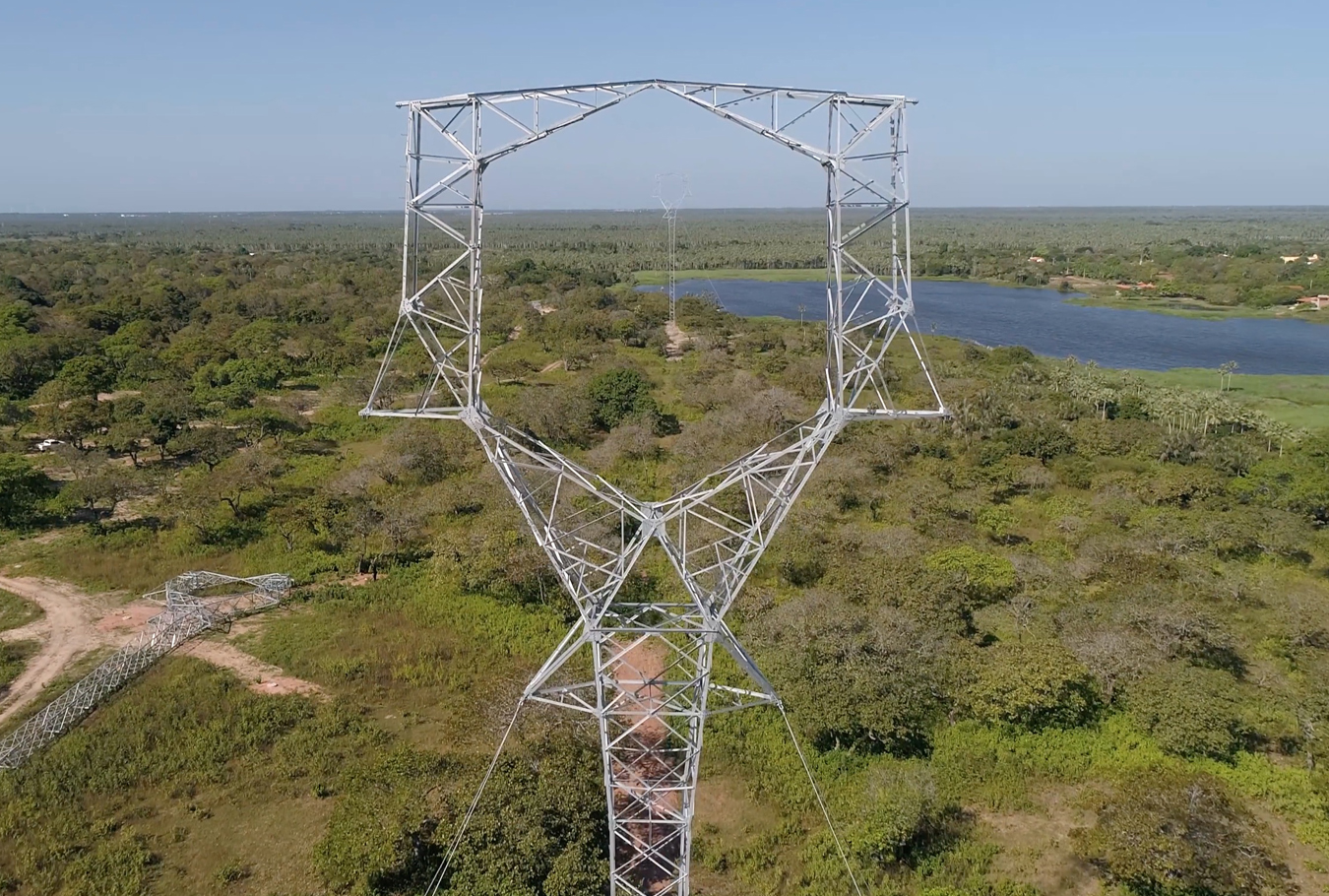 Torre de energía de la compañía brasileña Argo, que está en proceso de adquisición