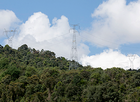 El proyecto que tendrá influencia en los departamentos de Antioquia, Caldas, Quindío, Risaralda y Valle del Cauca, fue adjudicado por la UPME a la Empresa Energía de Bogotá al presentar la mejor oferta económica El proyecto que tendrá influencia en los departamentos de Antioquia, Caldas, Quindío, Risaralda y Valle del Cauca, fue adjudicado por la UPME a la Empresa Energía de Bogotá al presentar la mejor oferta económica
